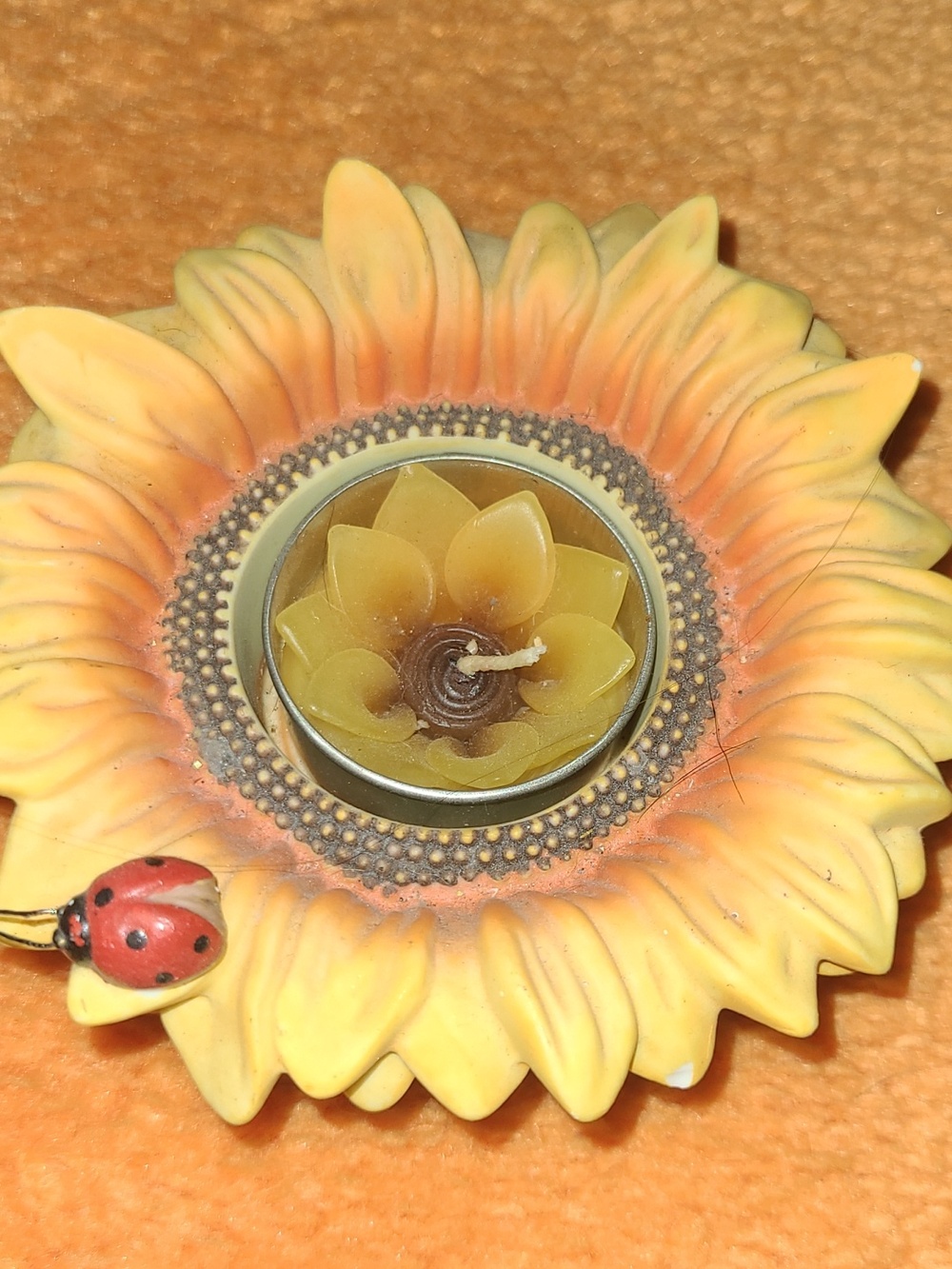 Partylite Sunflower Tealite - Picture 3 of 5